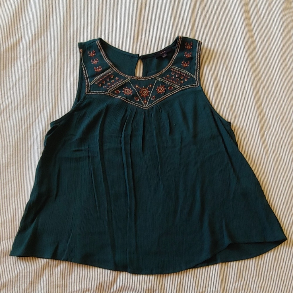 Green embroidered flowy tank